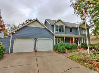 2621 Plantation Dr, Salina, KS 67401