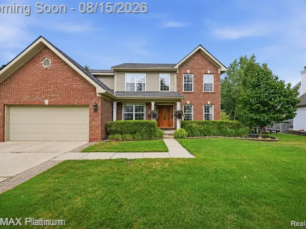 336 Natanna Dr, Howell, MI 48843