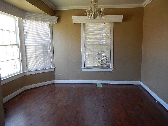 4th image of 410 N Brownson St