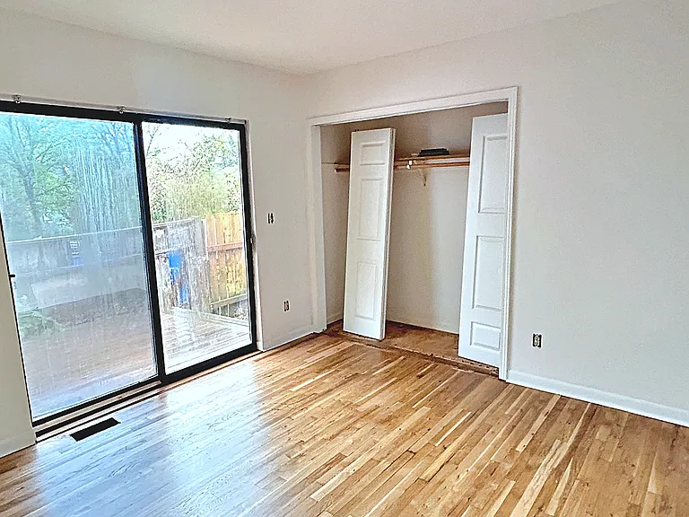 13942 SE Division St — Photo 17