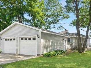 1096 Ottawas Ln, East Tawas, MI 48730