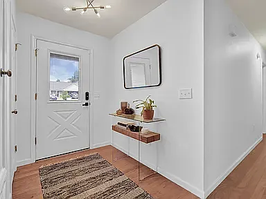 804 Cloverview Dr — Photo 3