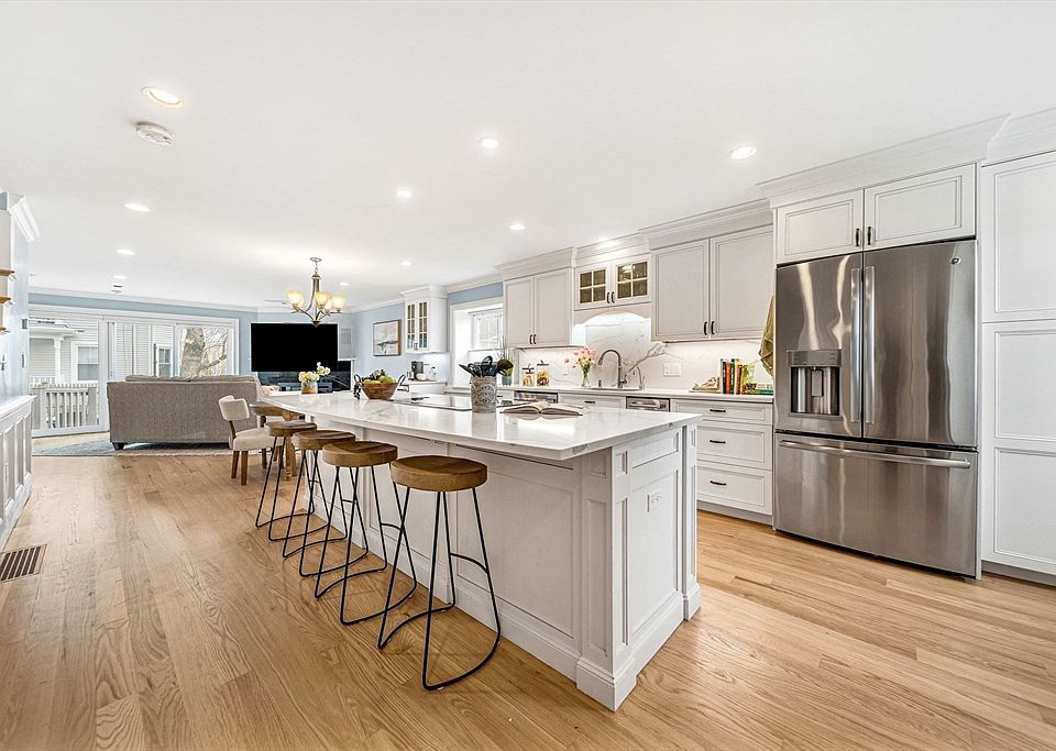 1st image of 2 Denmark Ln #2