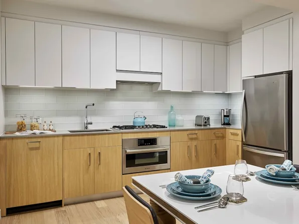 10 Halletts Point image 14 of 68