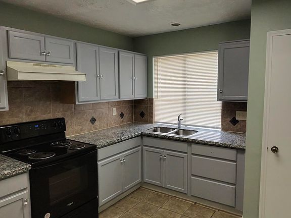 5th image of 12402 Atlaw Dr