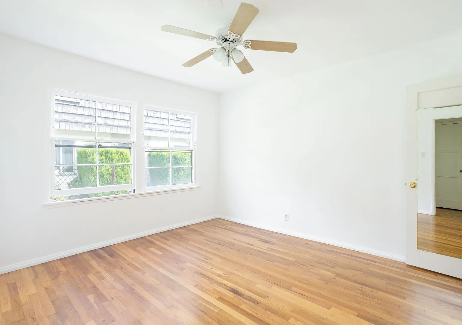 Maple Dr Apartments — Photo 4