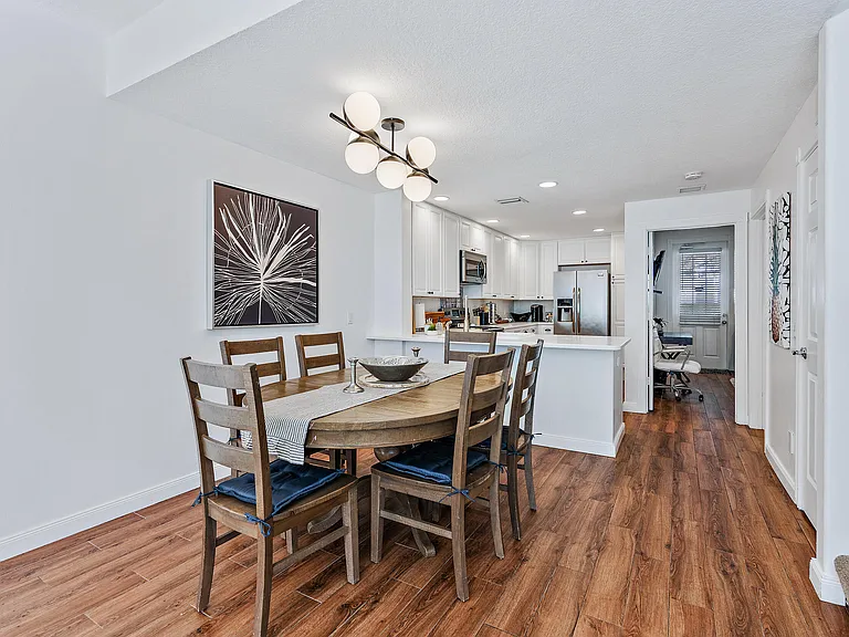 116 Caravelle Dr — Photo 12