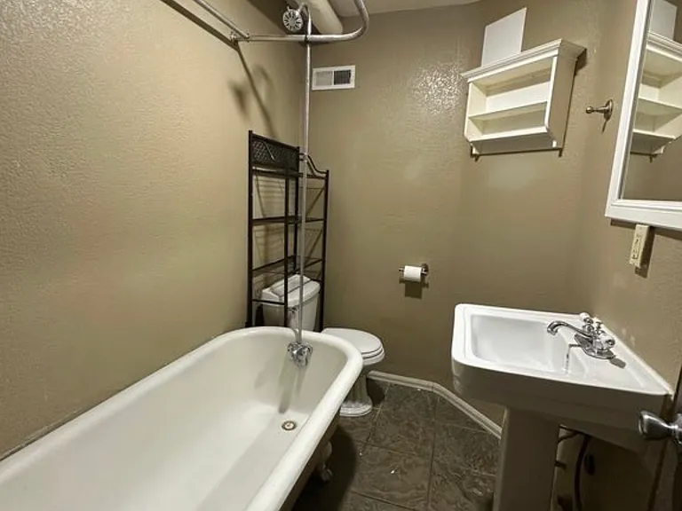 1934 N Grant St #14 — Photo 5