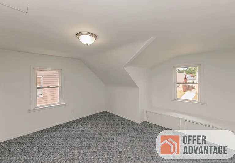 5455 Hollywood Ave — Photo 6
