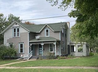 216 NE 7th St, Galva, IL 61434