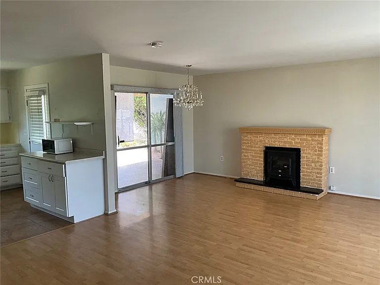 25887 Coombe Hill Dr — Photo 4