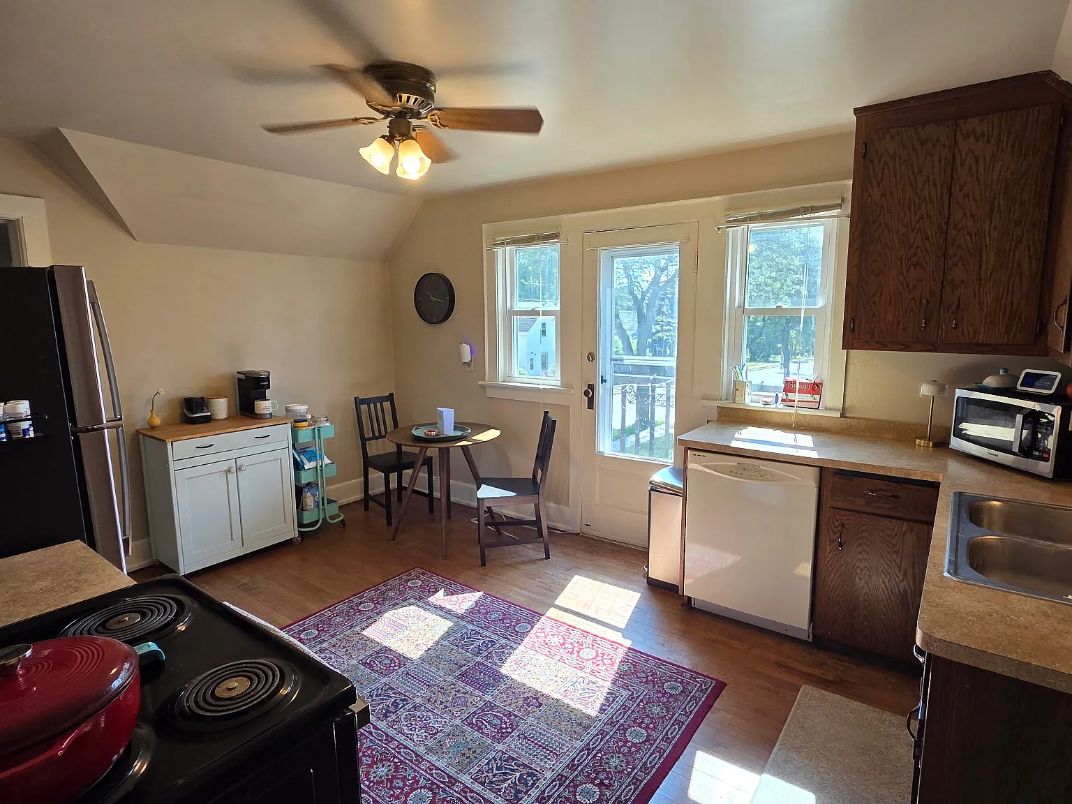 2 bed, $1,195 — Photo 2