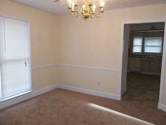 http://www.propertyboss.net/CustomerImages/EXCALIBR_92531/media/Properties/2064%20Ravinia%20Ct%20-%20G1030%20(ERP)\/zsmall_3.JPG