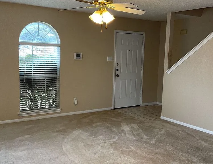 1701 Tanglewood Dr — Photo 11