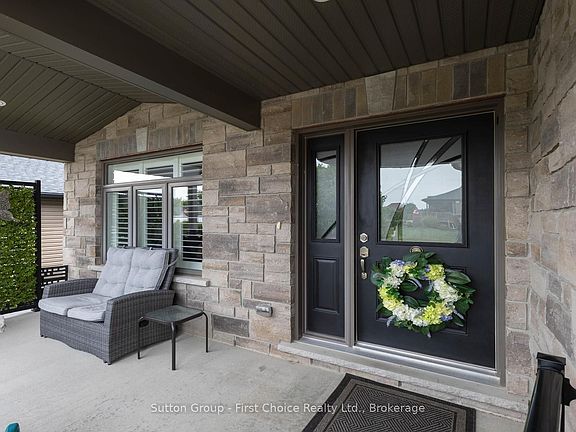 3rd image of 247 Sunset Dr