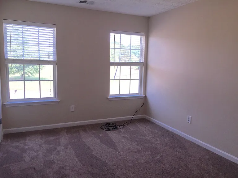 126 Potomac Dr — Photo 12