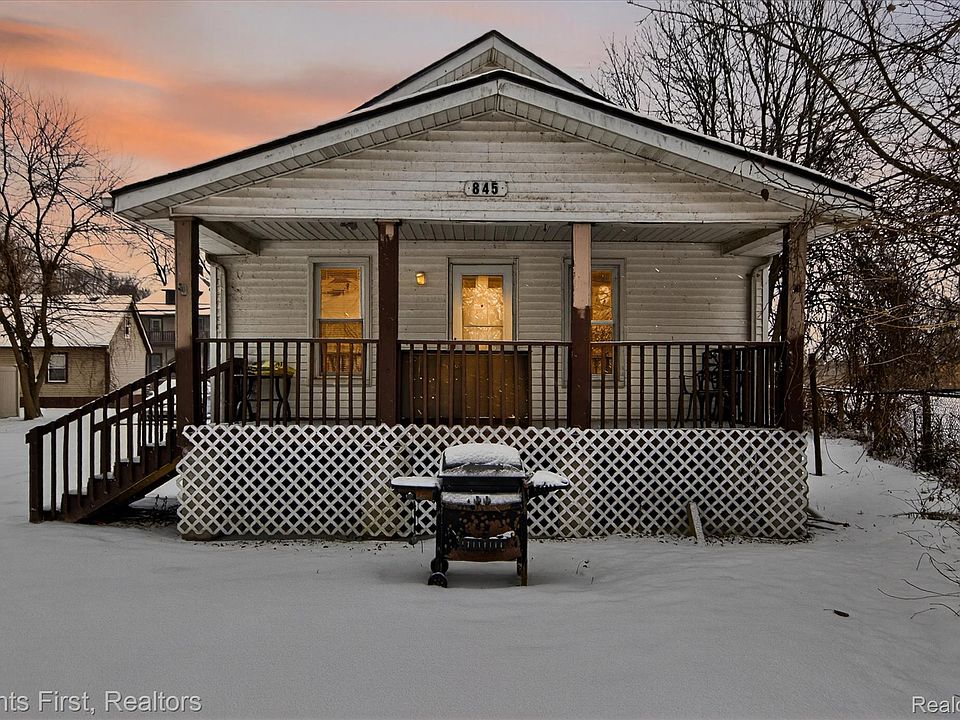 1st image of 845 Orange St