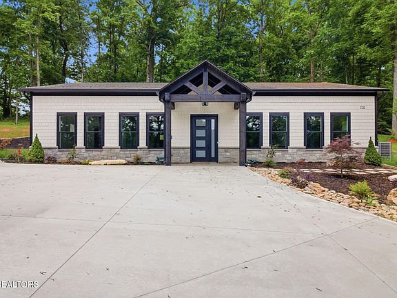 5th image of 710 Knight Rd