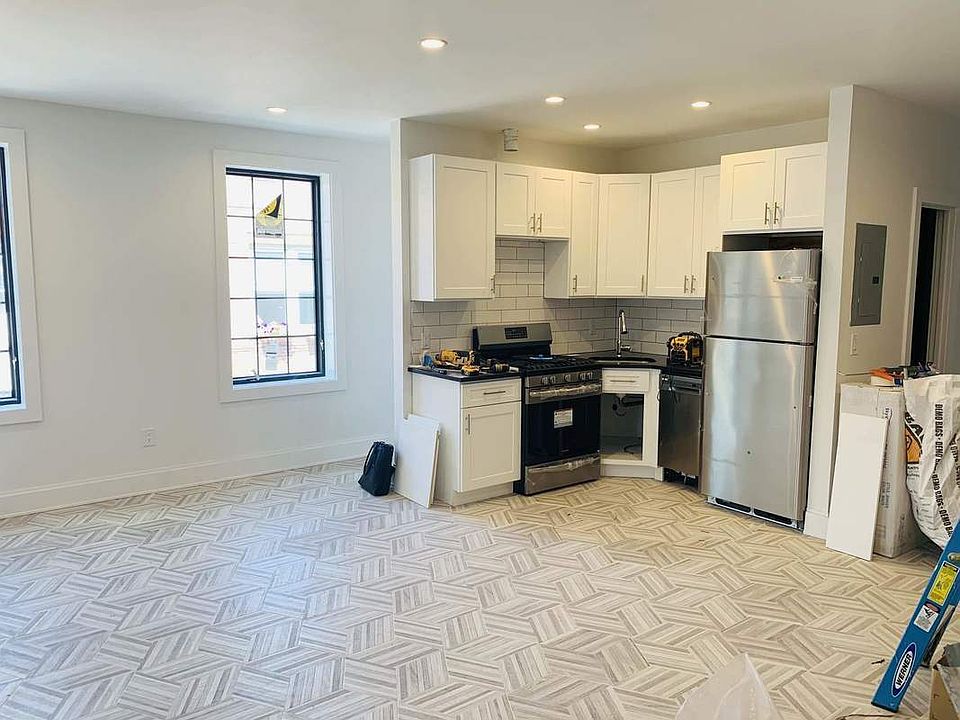 1st image of 2539 22nd St #2