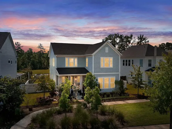 285 Great Lawn Dr, Summerville, SC 29486
