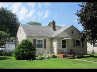 2313 W High St, Davenport, IA 52804