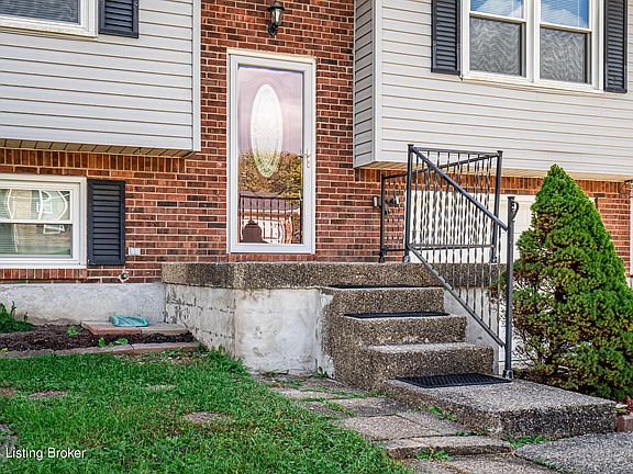 2nd image of 1530 Amber Ct