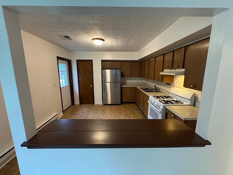 3 Glenna Dr — Photo 2