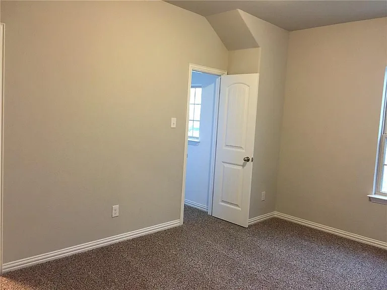 10548 Helen Dr — Photo 17
