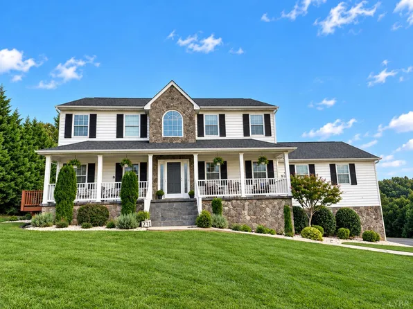 231 Longhill Rd, Goode, VA 24556