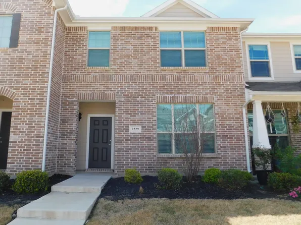 2229 Davenport Dr, Denton, TX 76207