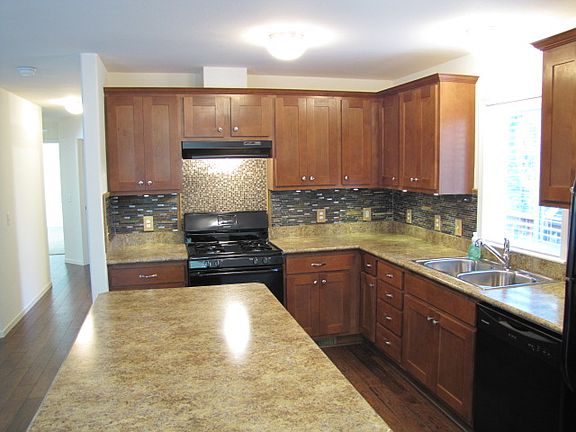 5th image of 19800 Elder Ln