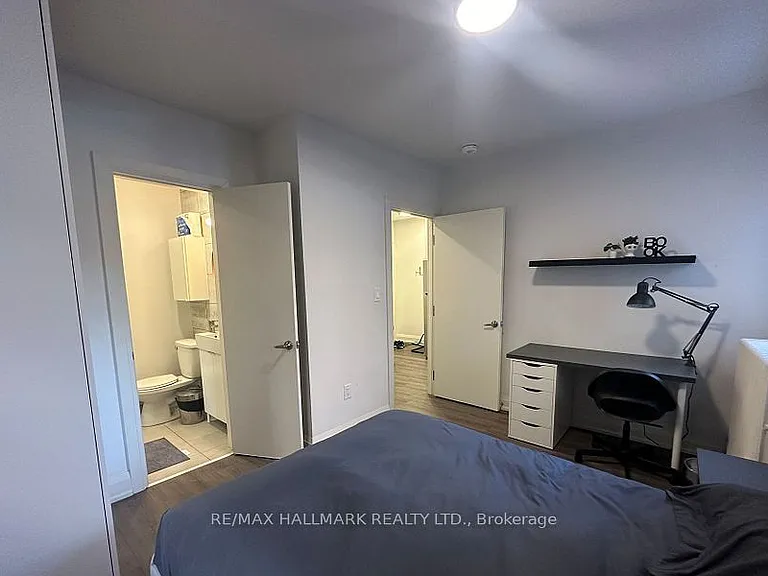 595 Saint Clair Ave W #4 — Photo 14
