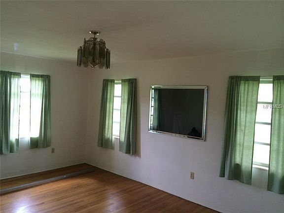 5th image of 211 W Cypress St