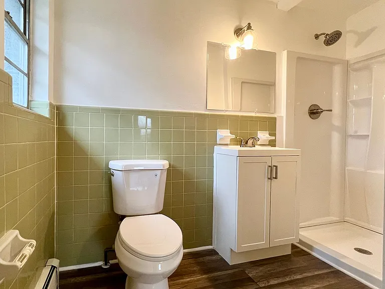 309 Ross St NE — Photo 4