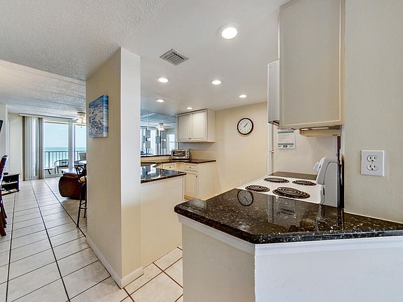 4th image of 4453 S Atlantic Ave Unit 501