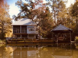 20705 Riverside Rd, Springfield, LA 70462