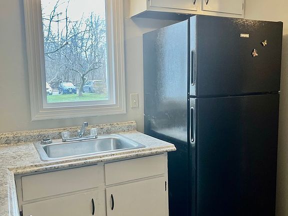 3rd image of 299 Highbridge St APT 5