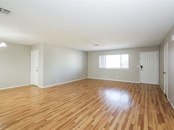4th image of 1104 Pagosa Way