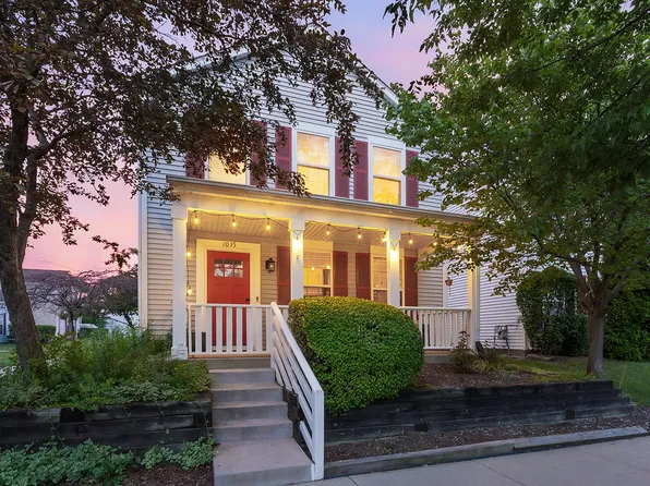 1035 Serendipity Dr, Aurora, IL 60504