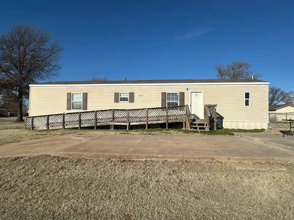 522 E Broadway St, Pond Creek, OK 73766