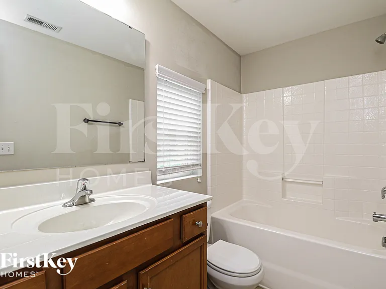 19017 Park Terrace Ln — Photo 16