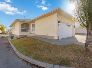 14428 Miller Blvd NW #1, Edmonton, AB T5Y2Y6