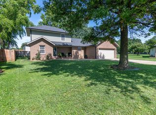 3283 N Nixon Avenue, Springfield, MO 65803