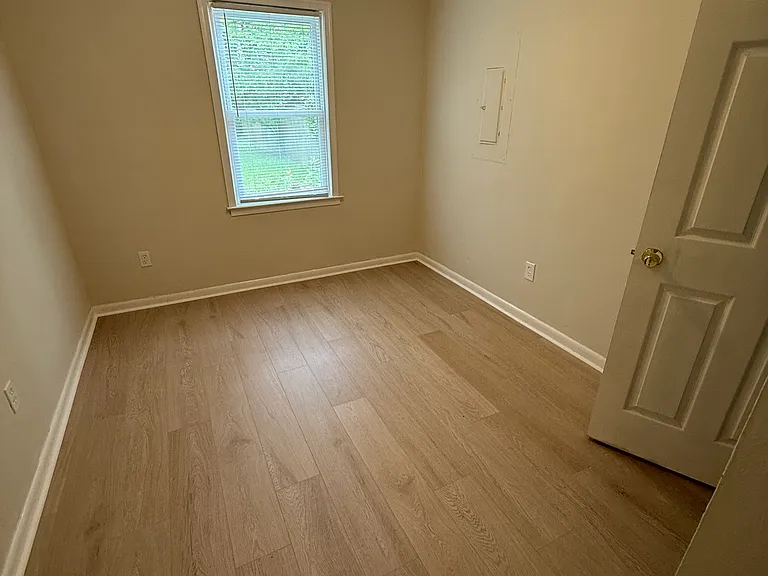 1009 Bethel Ave — Photo 8
