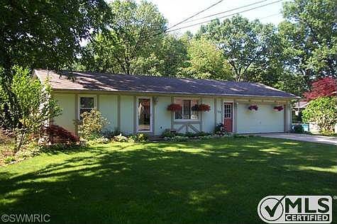 1st image of 126 Manley Ave