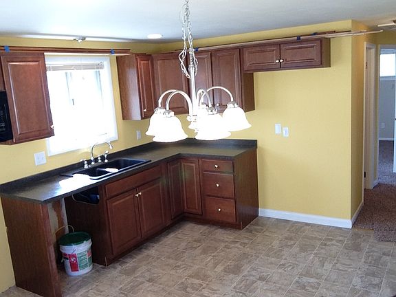 4th image of 29 Kibler Dr
