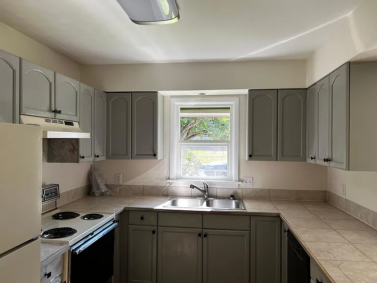 5511 N Whitehouse St — Photo 9