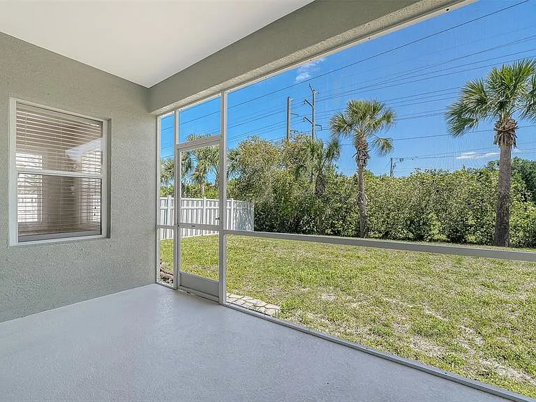 1424 Blue Horizon Cir — Photo 11