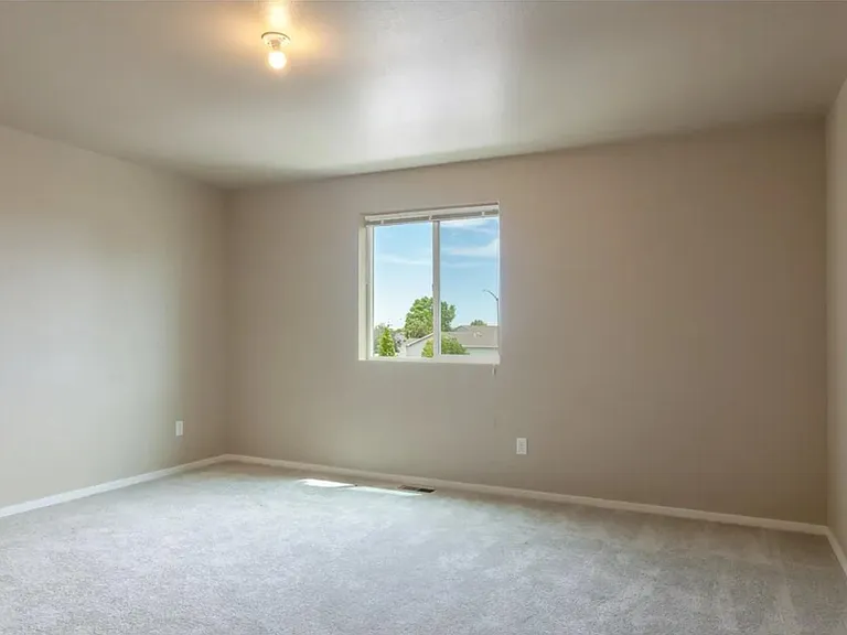 3653 Ronald Reagan Ave — Photo 11