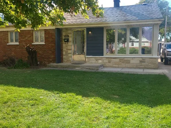 8132 S Kilbourn Ave, Chicago, IL 60652